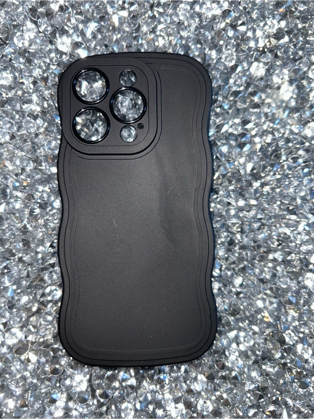 iPhone 15 pro 
Black Silicone Wavy Camera Protective Phone Case